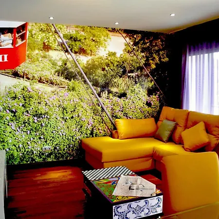 Aparthotel Castro Exclusive Residences Sagrada Familia 5*